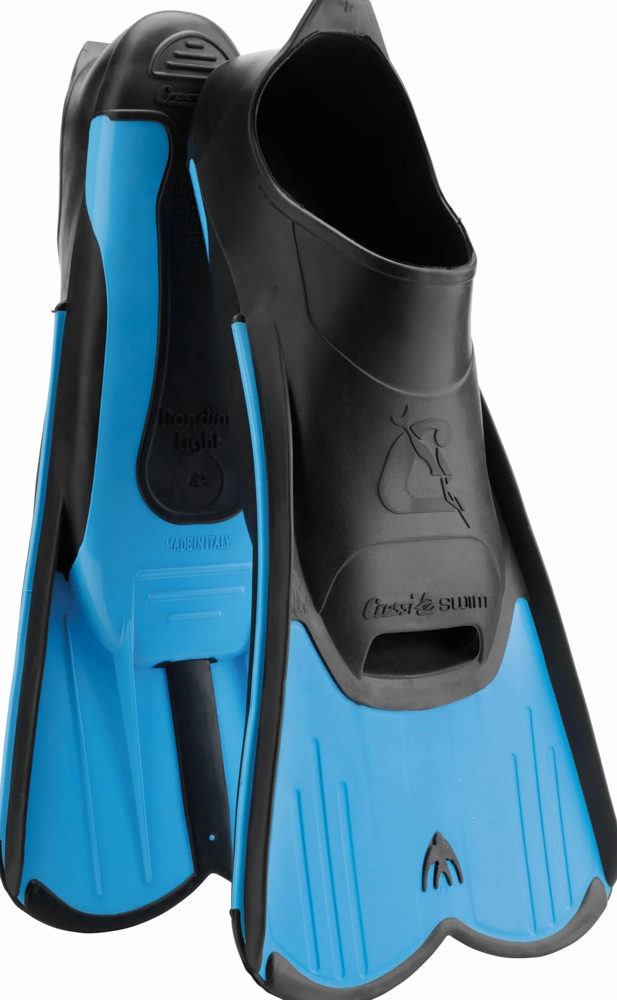 CRESSI dal 1946 - Light Fins - Pinne Corte per Adulti - Morbida Scarpetta Chiusa e Pala Reattiva per Muscolatura Gambe Ideali per Allenamento Nuoto Snorkeling Piscina Mare Viaggi