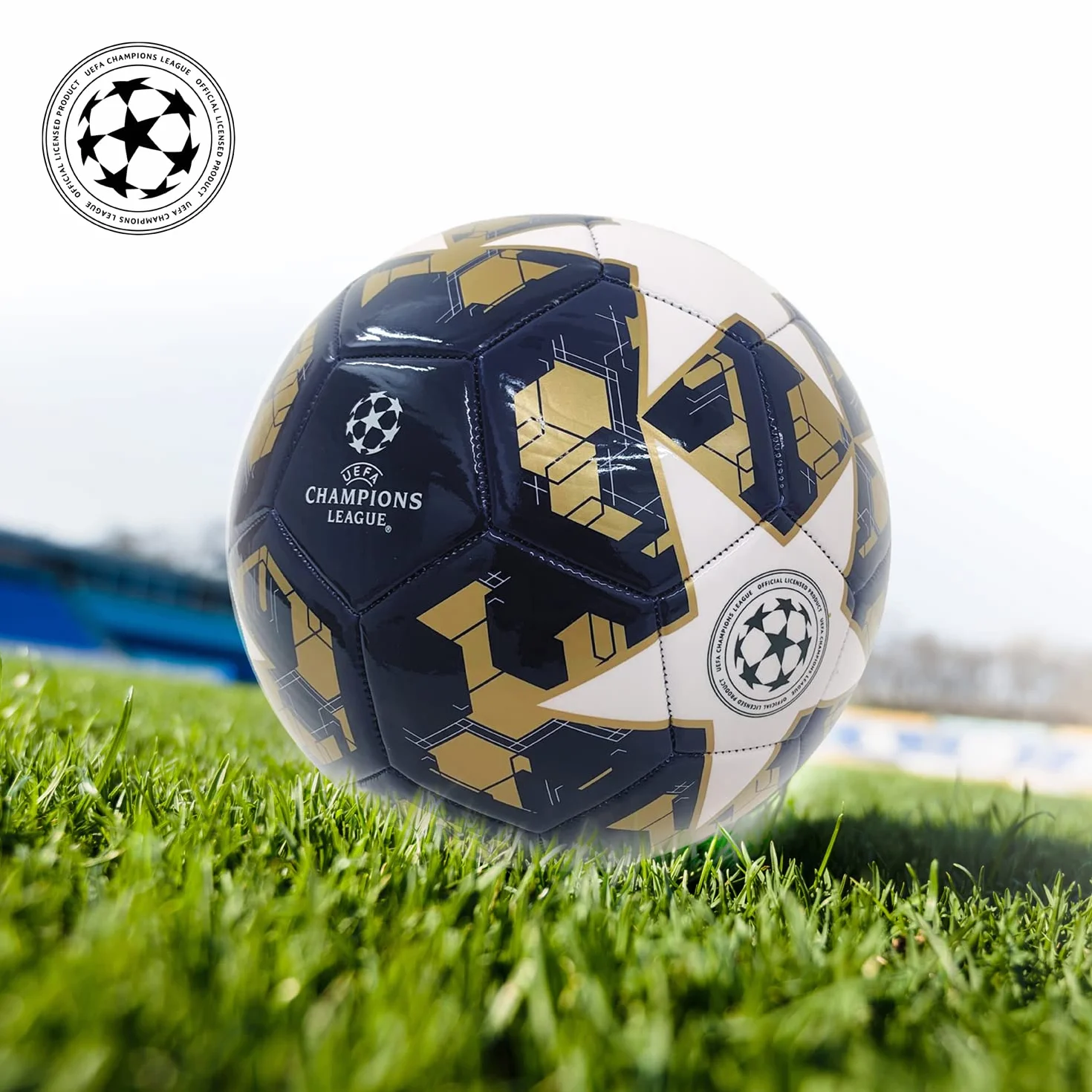 Pallone da Calcio Cucito Champions League Ufficiale Misura 5 Oro Blu Mondo Toys