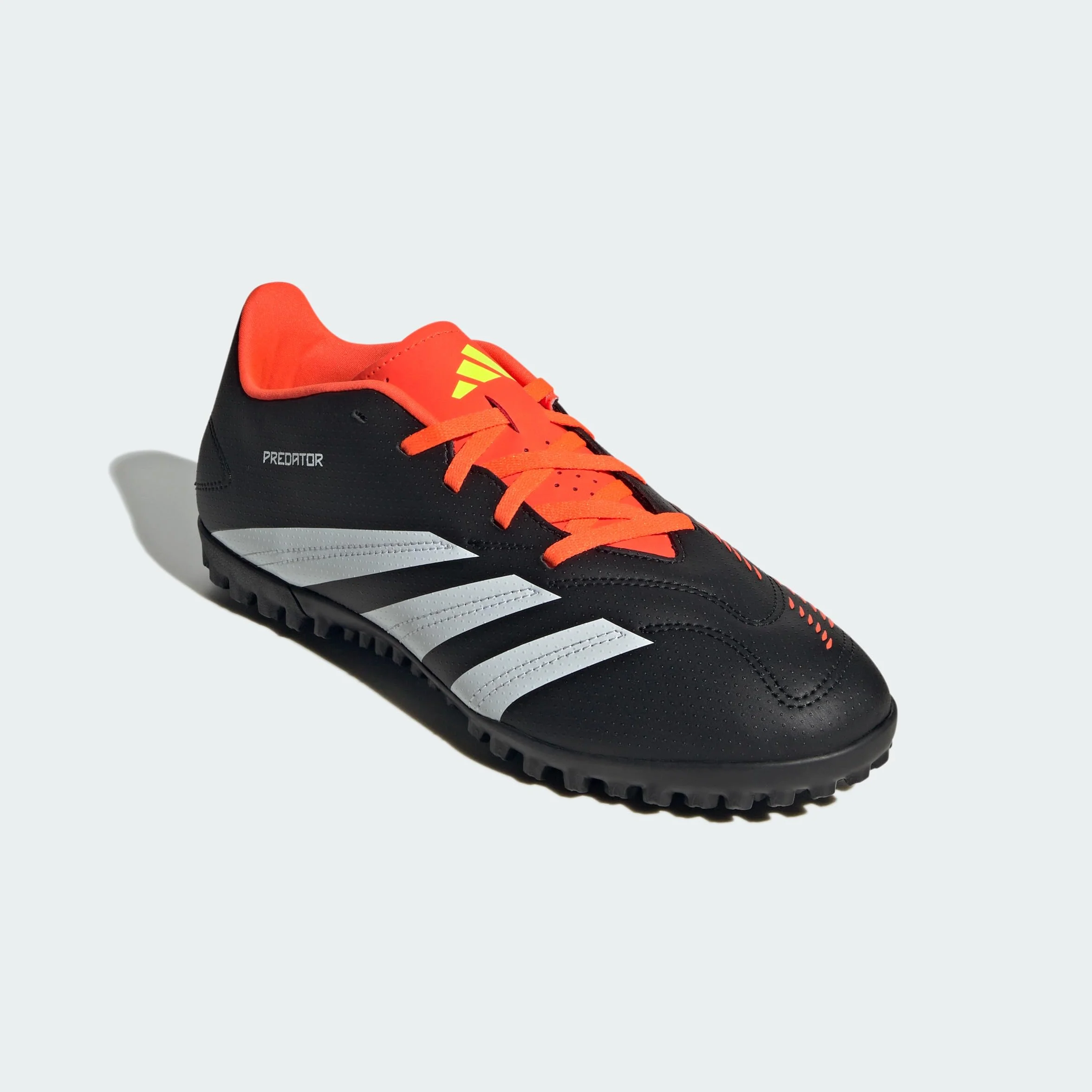 adidas Predator Club Turf Scarpe da ginnastica Unisex Adulto