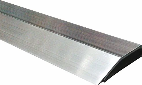 Stadia trapezio Alluminio con tappi lunghezza 200 cm