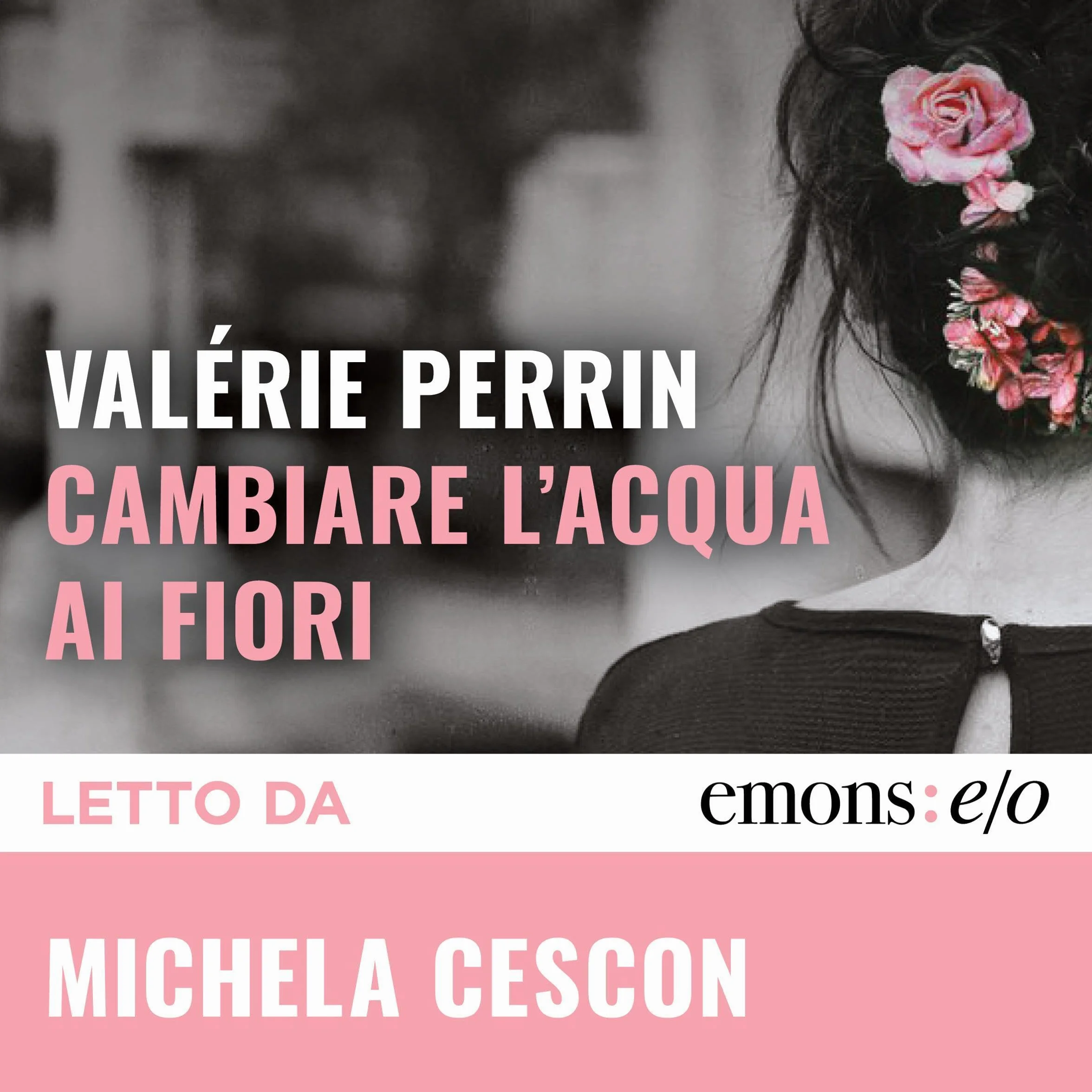 Cambiare l’acqua ai fiori