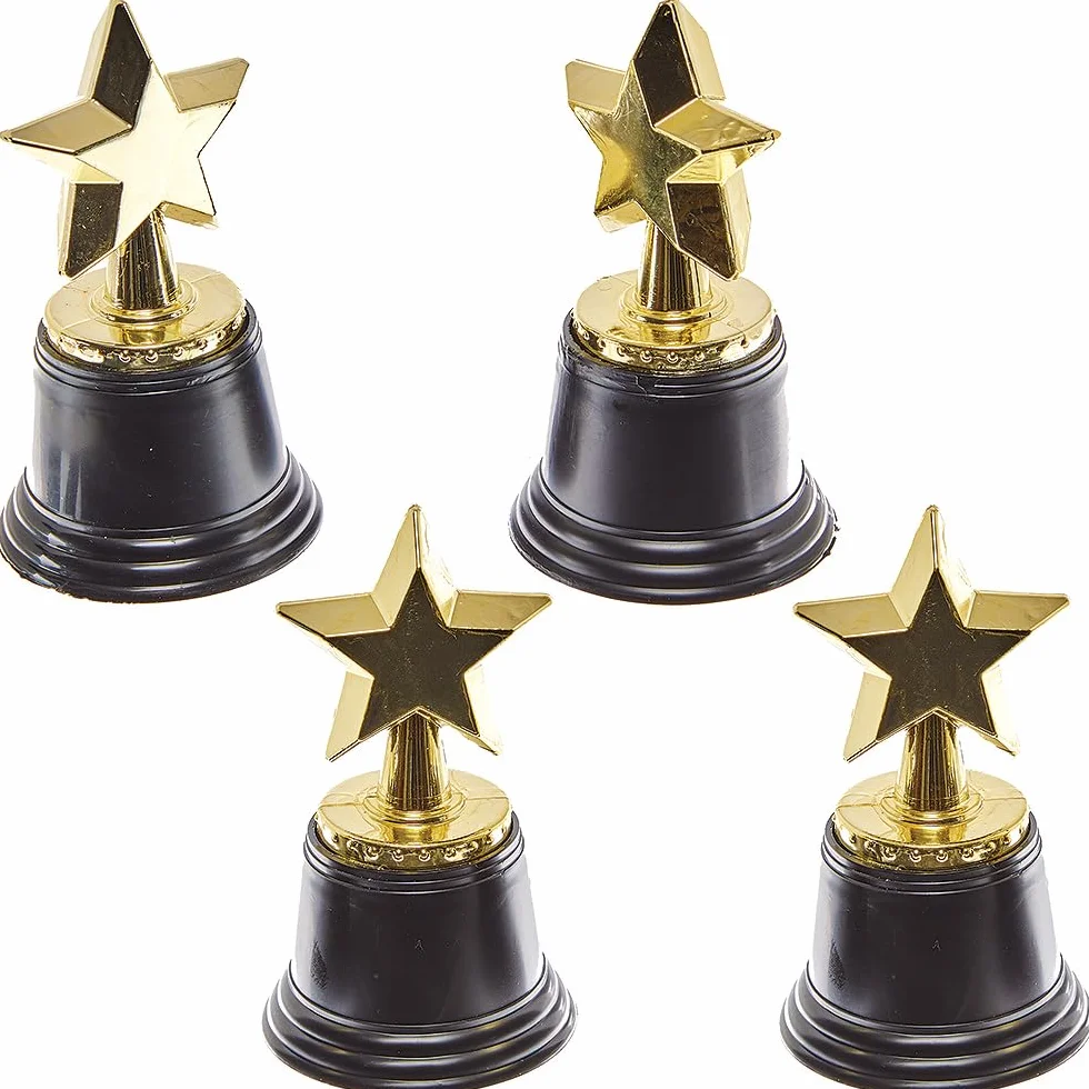 Baker Ross FN149 Trofei stella - Confezione da 4, trofeo per cerimonie sportive, premi per bambini