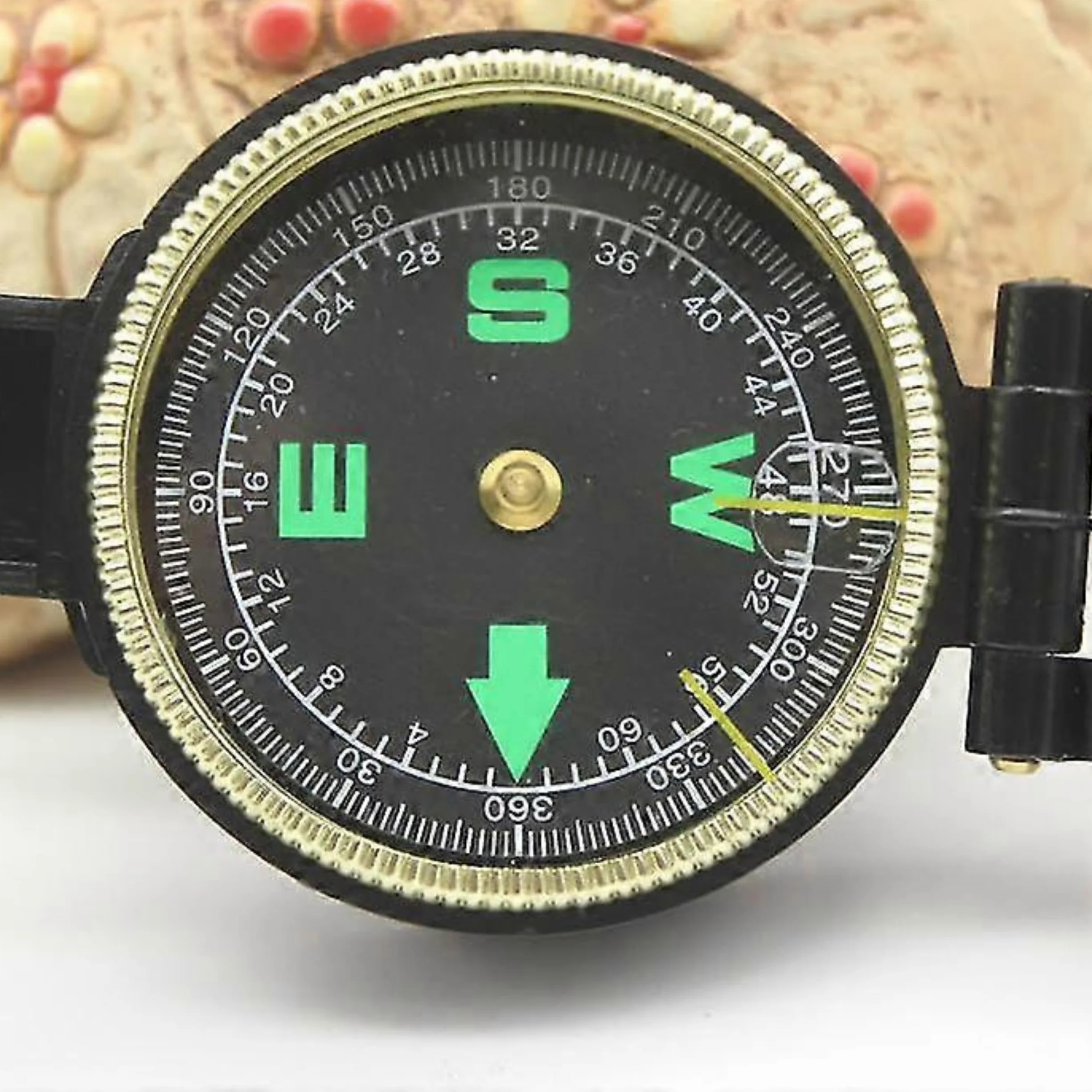 PARENCE bussola da trekking con coperchio e ingrandimento fluorescente nero