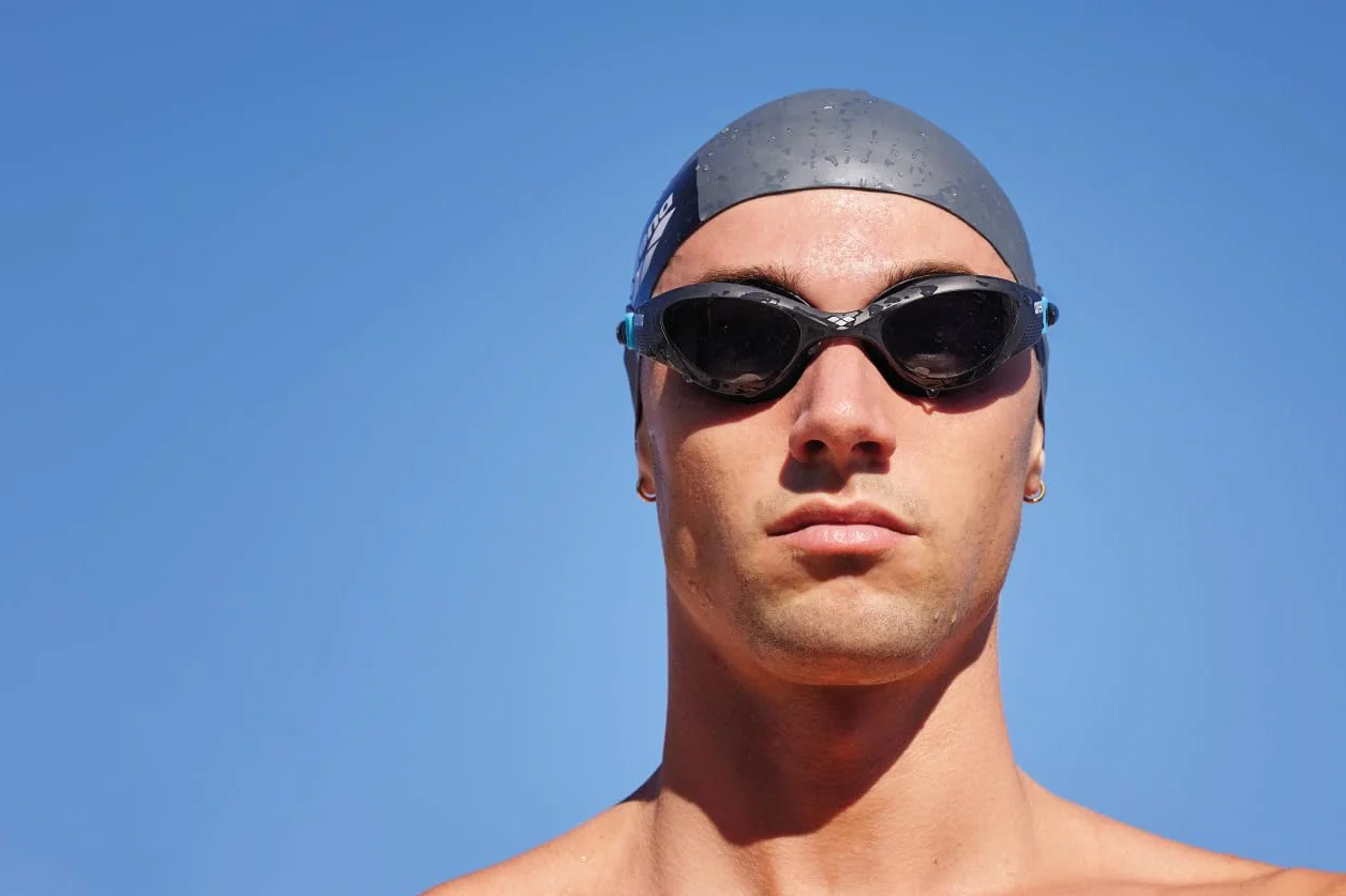 Arena The One Occhialini Nuoto Anti-Appannamento Unisex Adulto con Ampie Lenti Protezione UV