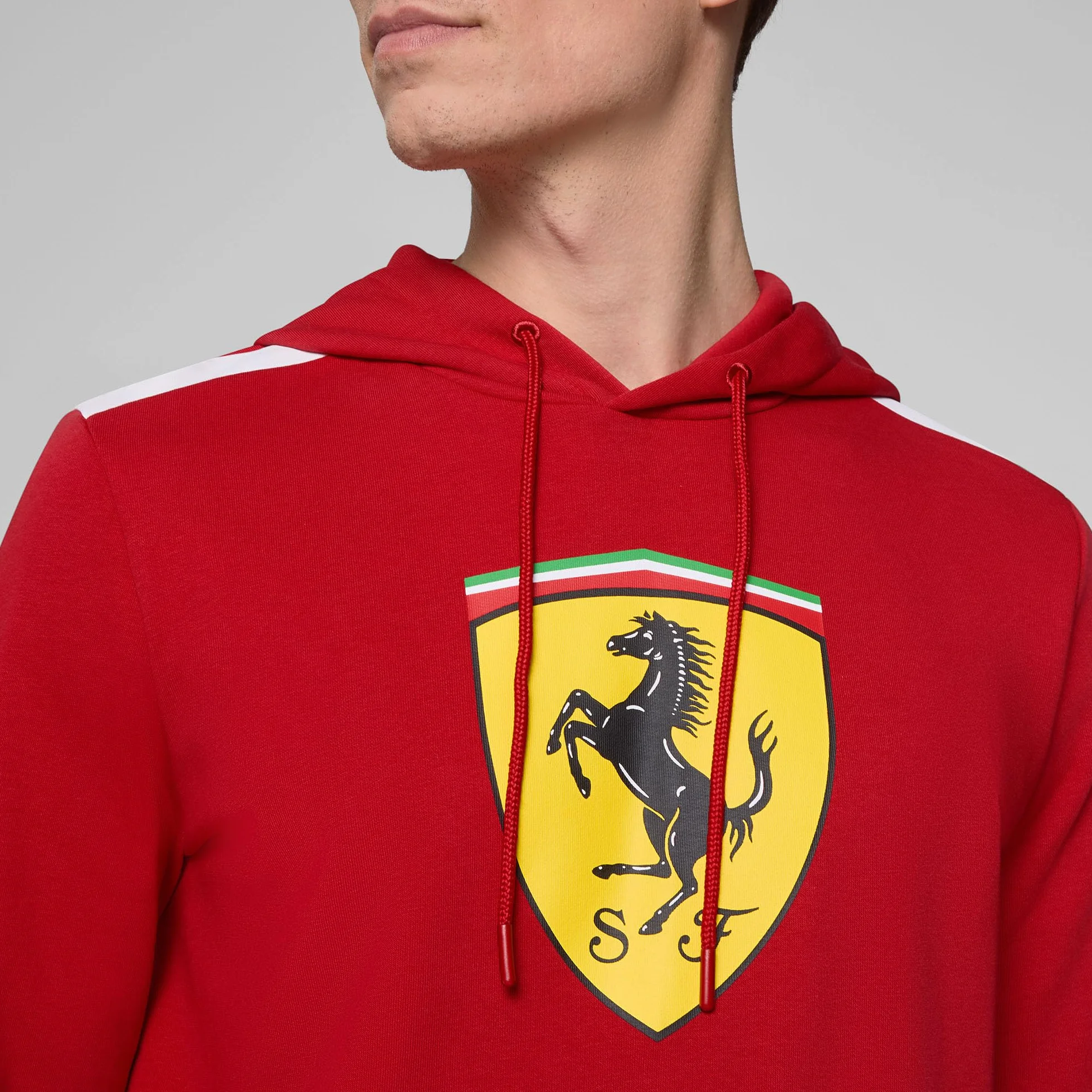 PUMA Scuderia Ferrari F1 Felpa con Grande Logo Scudetto sul Petto