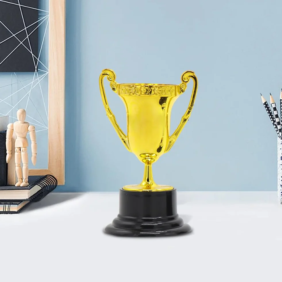 Mini trofeo oro per bambini premio coppa sportiva bomboniere