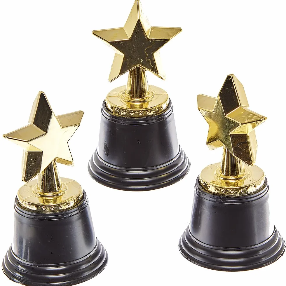 Baker Ross FN149 Trofei stella - Confezione da 4, trofeo per cerimonie sportive, premi per bambini