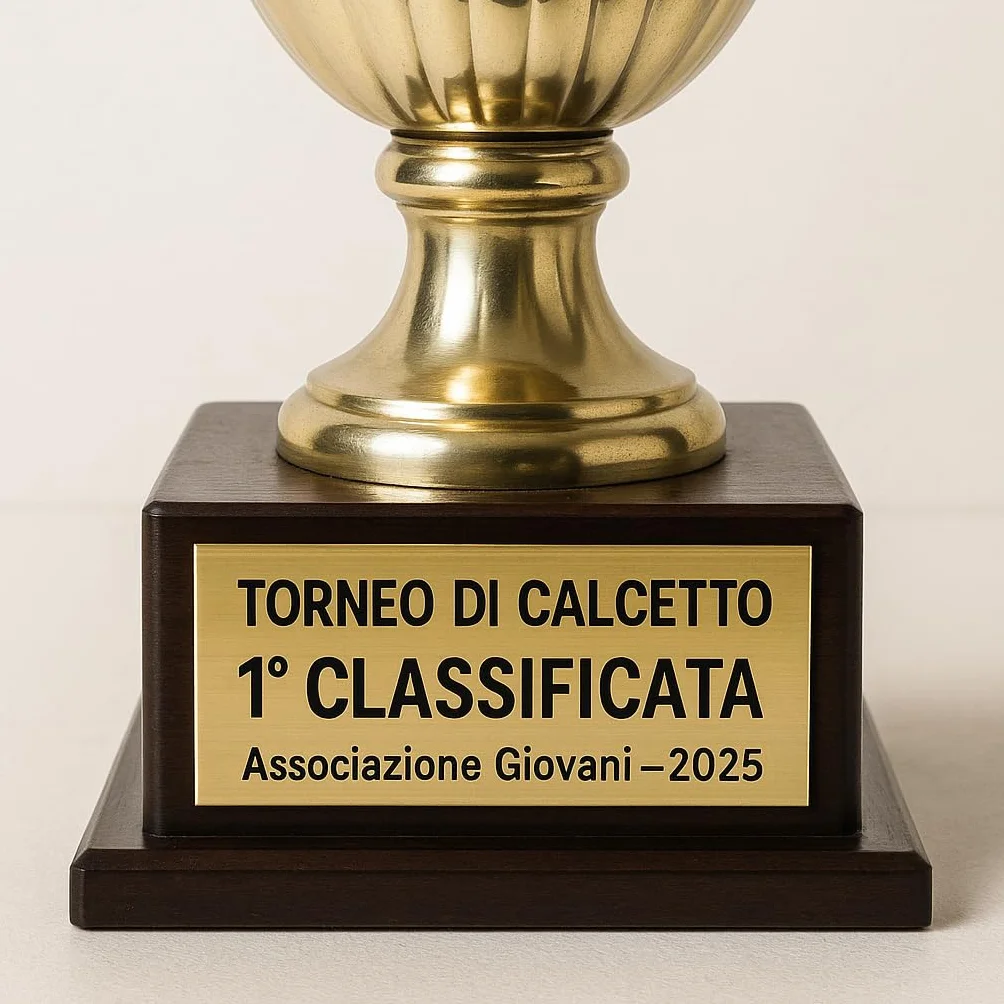 Targhetta per Trofei e Coppe in Laminato Plastico Oro o Argento incisa a Laser con Biadesivo 3M