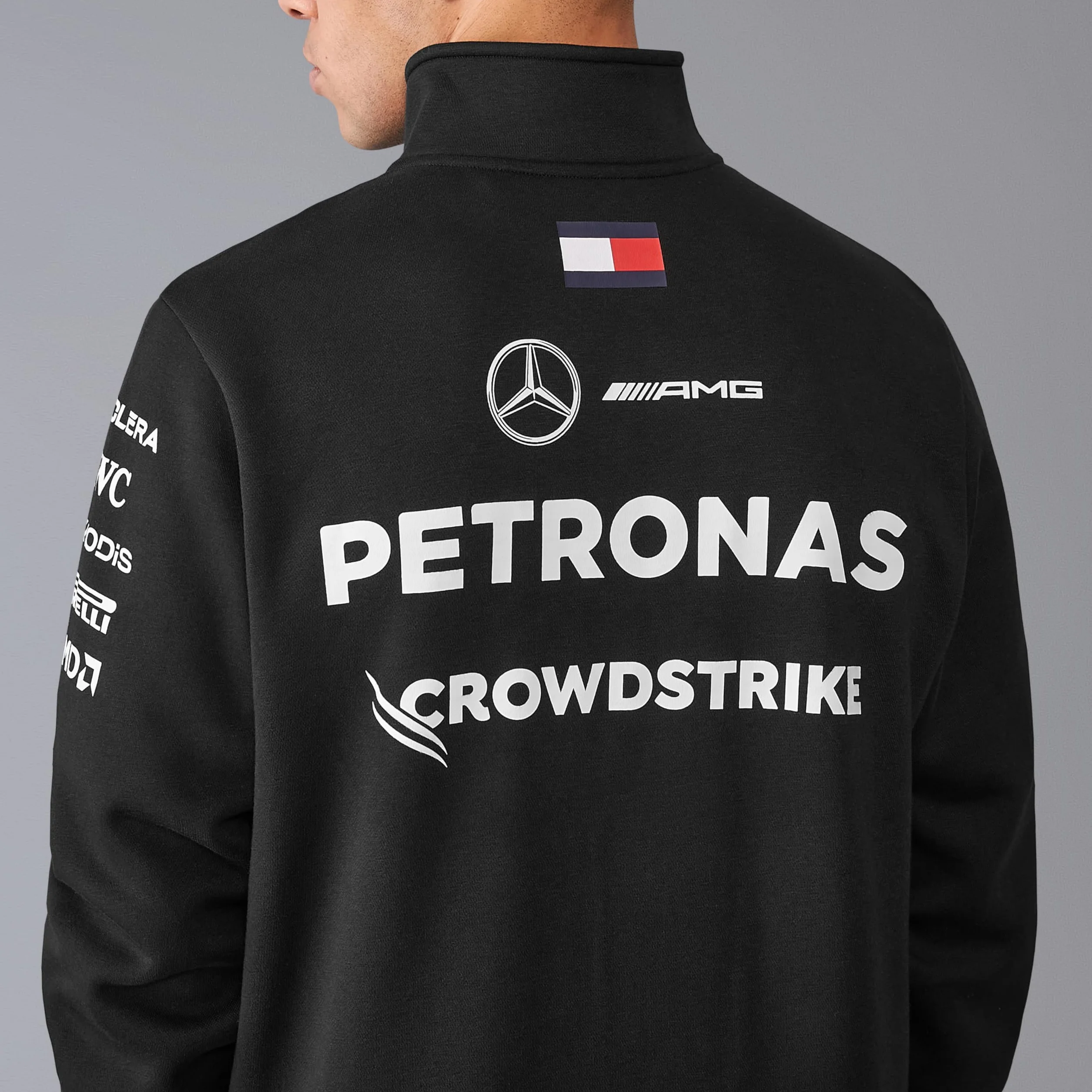Mercedes AMG Petronas F1 Uomo 2024 Team Maglione con 1/4 di Zip - Nero - Taglia: M