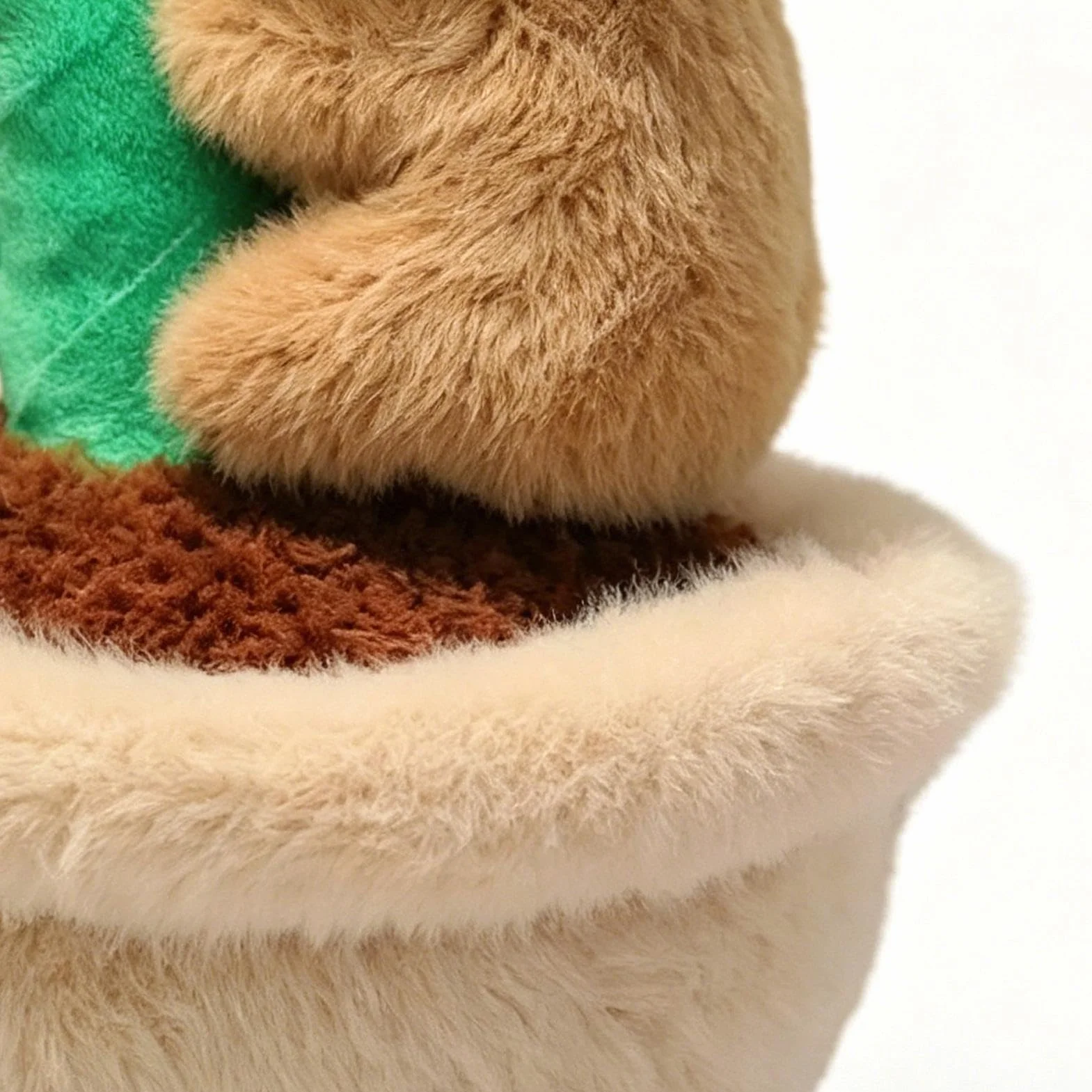 Un Capibara di Peluche - Cuscino Abbraccio Bambola a Forma di una Fioriera | Giocattolo Capibara Simpatico Coccoloso - Per Bambini, per Adulti, per Pasqua, per Laurea, per Compleanno e per