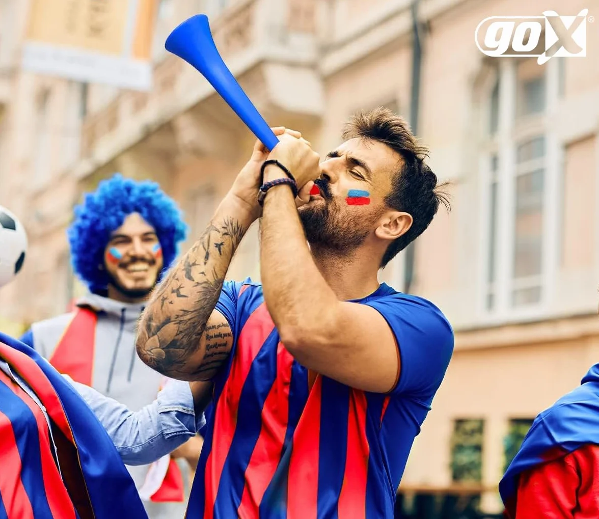 Grande Tromba Vuvuzela France 59 cm Blu Bianco Rosso 108 Decibel per Calcio e Celebrazioni Sportive