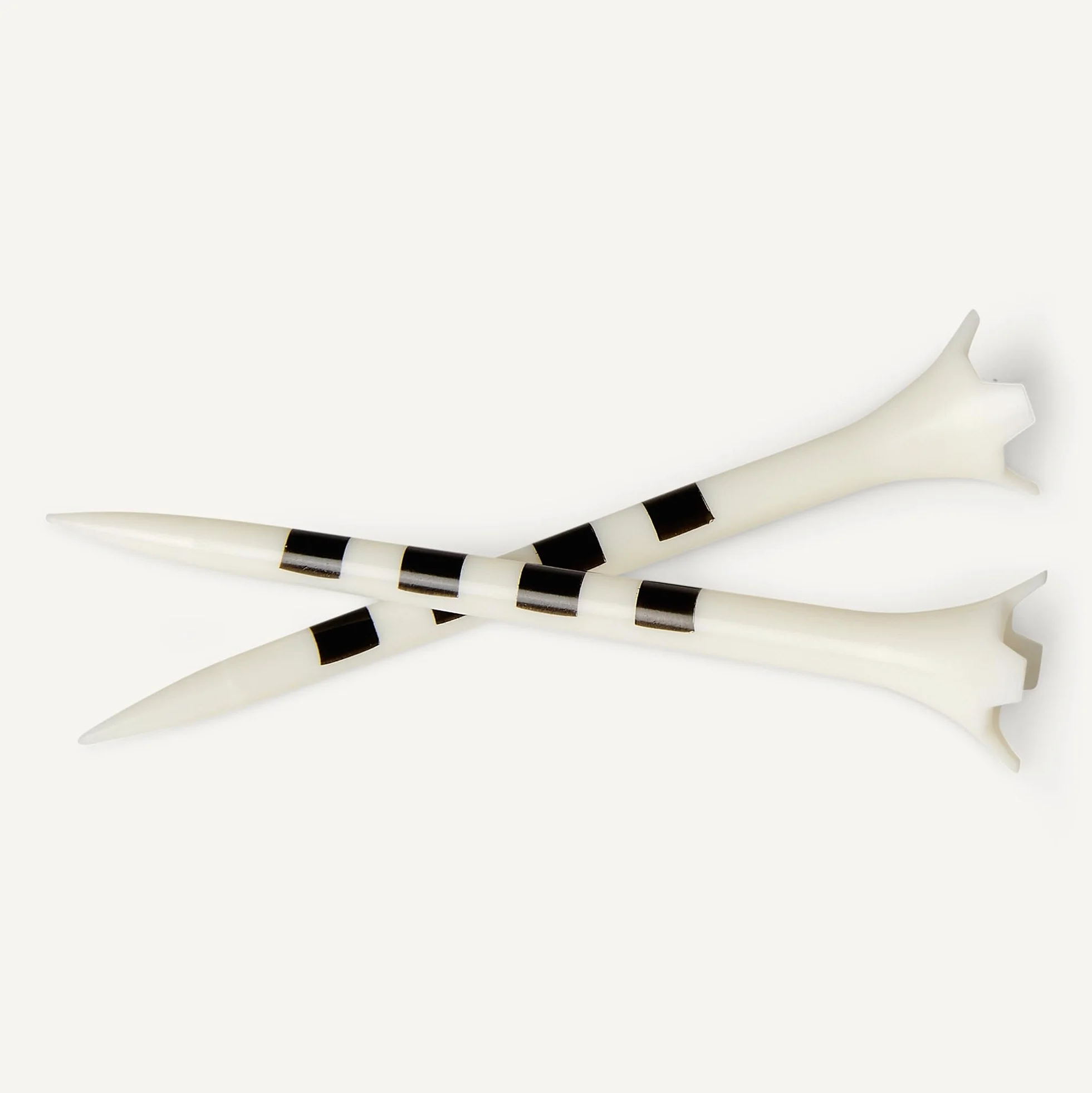 Amazon Basics Tee da Golf con Sistema di Marcatura Altezza - Tee in Plastica Riciclata con Testa a 4 Punte - Accessori da Golf - Bianco - Confezione da 100