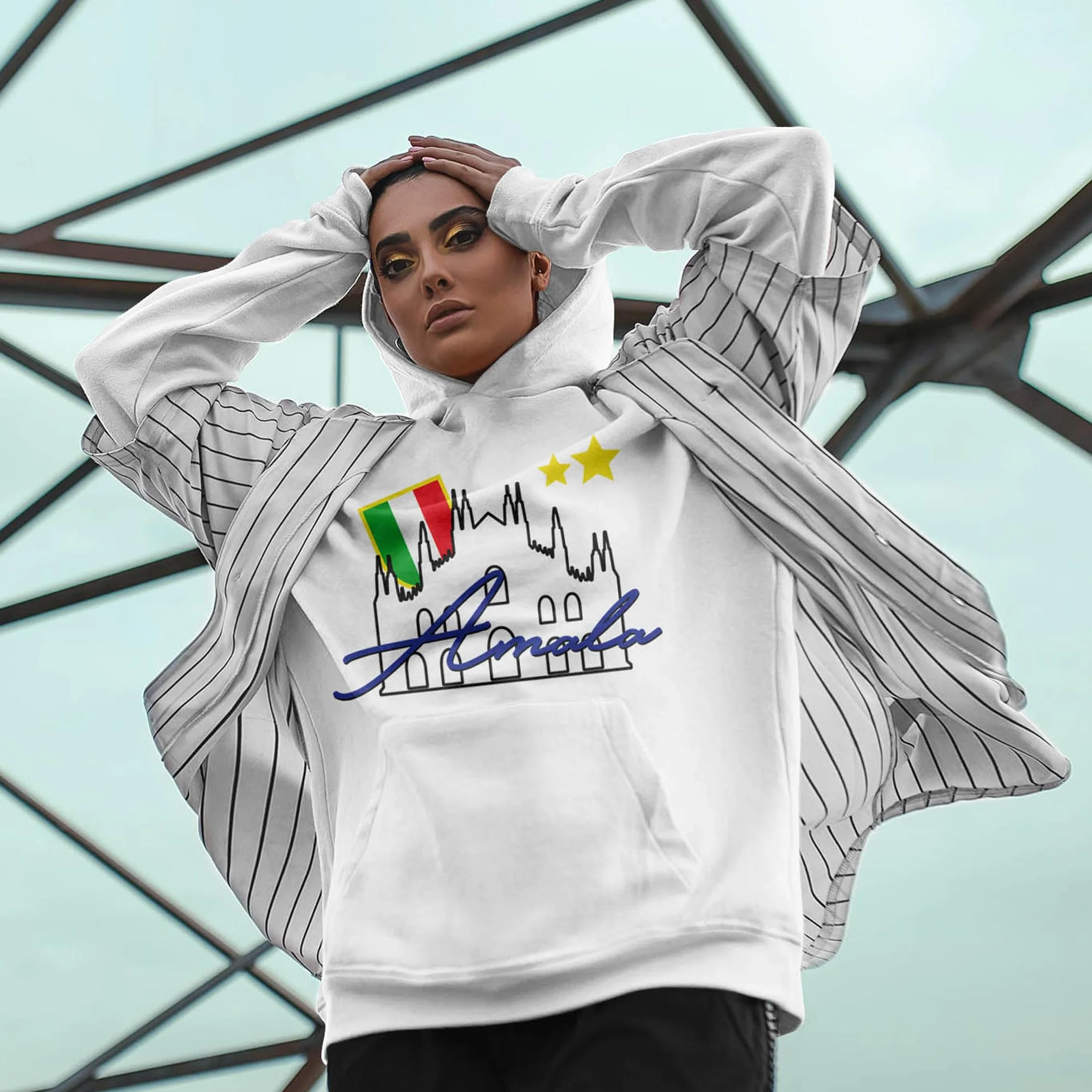 Felpa Amala Scudetto Italia – Felpa Sportiva Celebrativa con Cappuccio Regolabile – Cotone Felpato Morbido – Idea Regalo per Tifosi e Ultras – Made in Italy