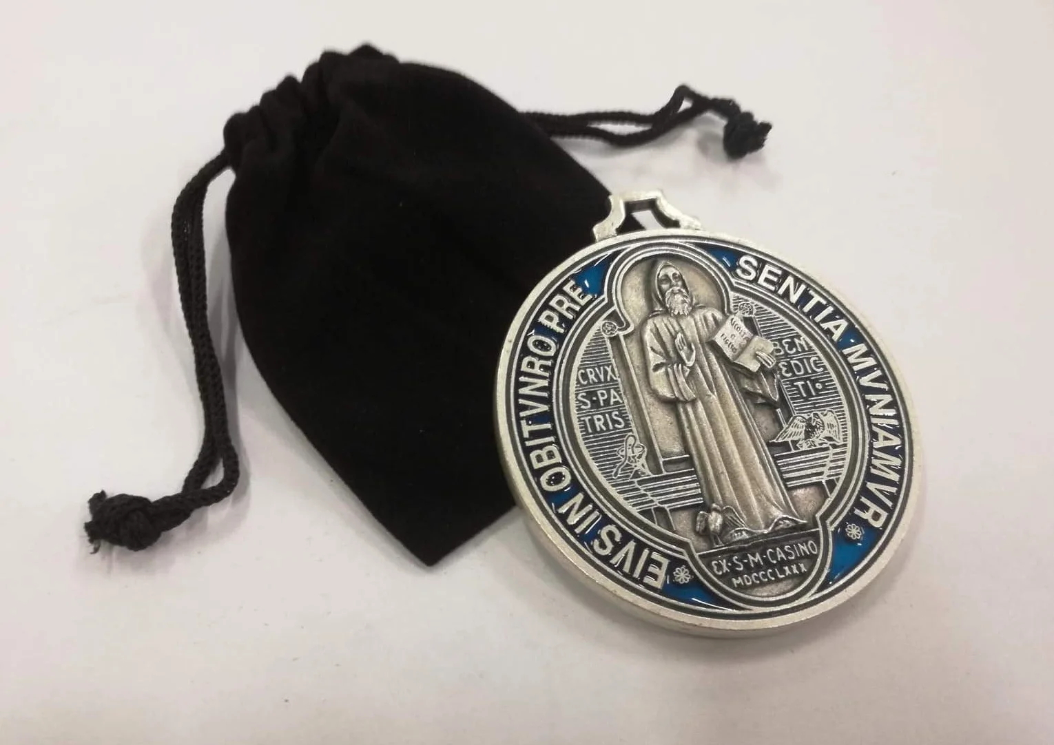 Lazzaro Italy San Benedetto Medaglia placcata argento dipinta a mano - 7 cm