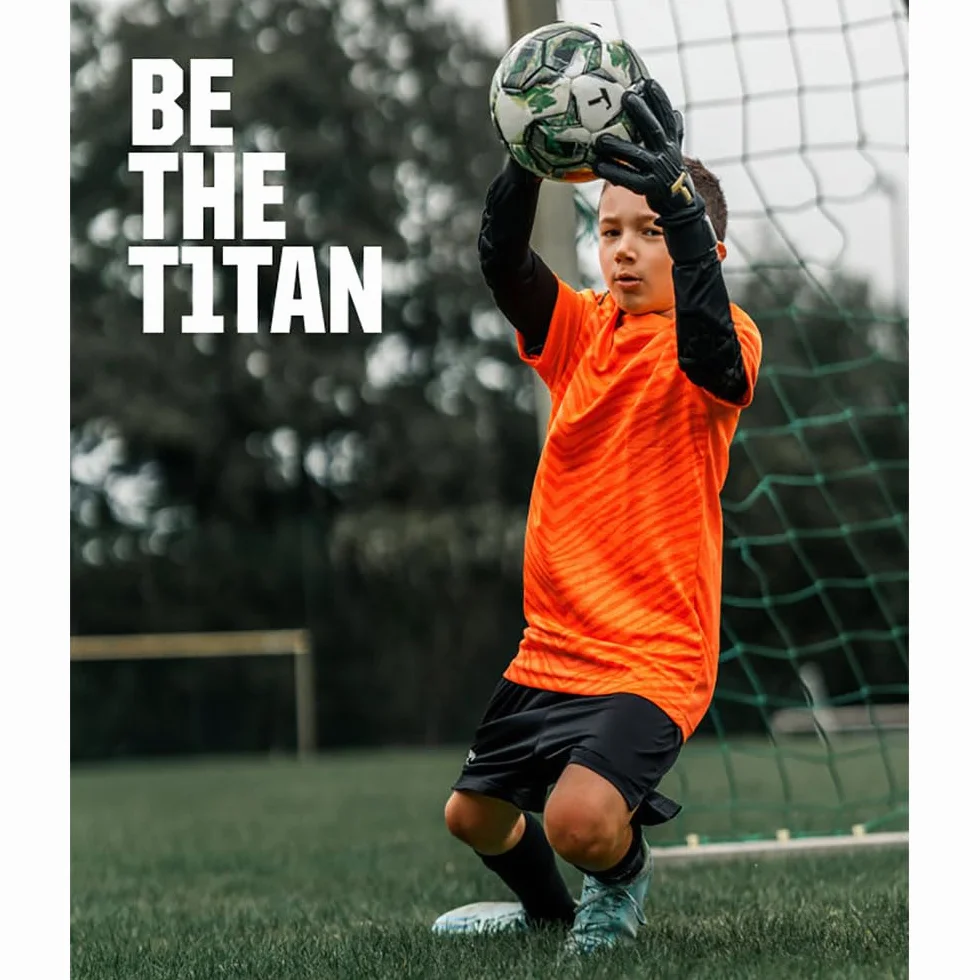 T1TAN Rebel Guanti da Portiere per Bambini Calcio con Protezione Dita